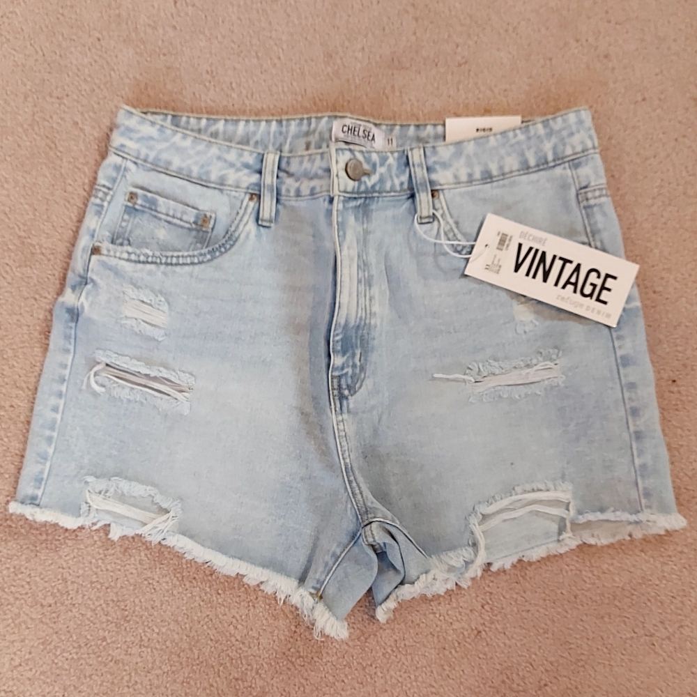 💙 Refuge shorts sz 11 NWT